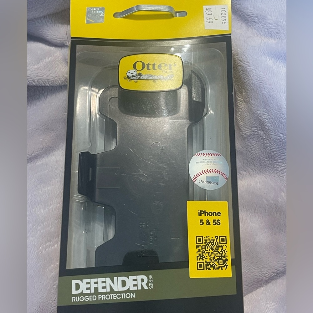 Otter Box Defender iPhone 5 & 5S belt clip with MLB box - not case clip only